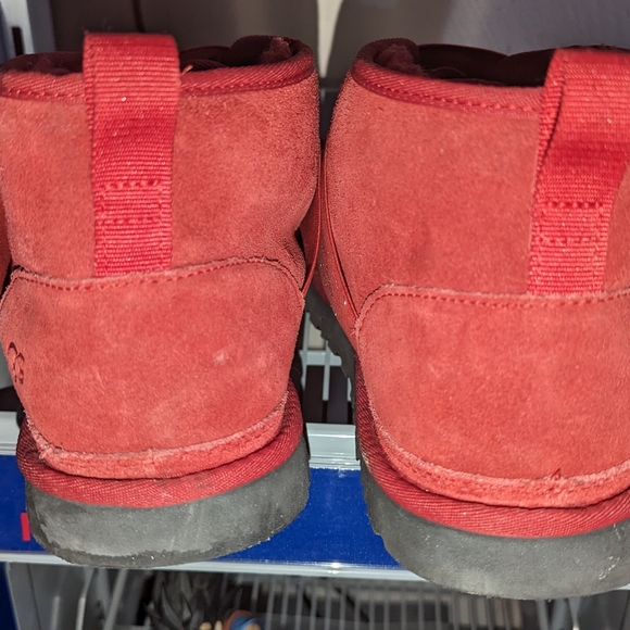 Ugg Boots - Picture 4 of 5